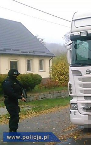 [VIDEO] Policjanci odzyskali tira