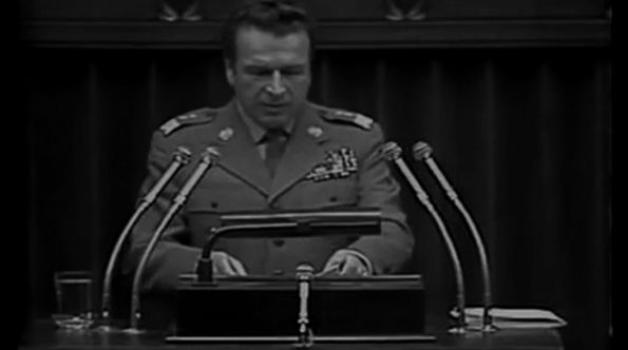 Czesław Kiszczak nie żyje. Dla jednych kat, dla innych człowiek, który pokojowo oddał władzę przy Okrągłym Stole